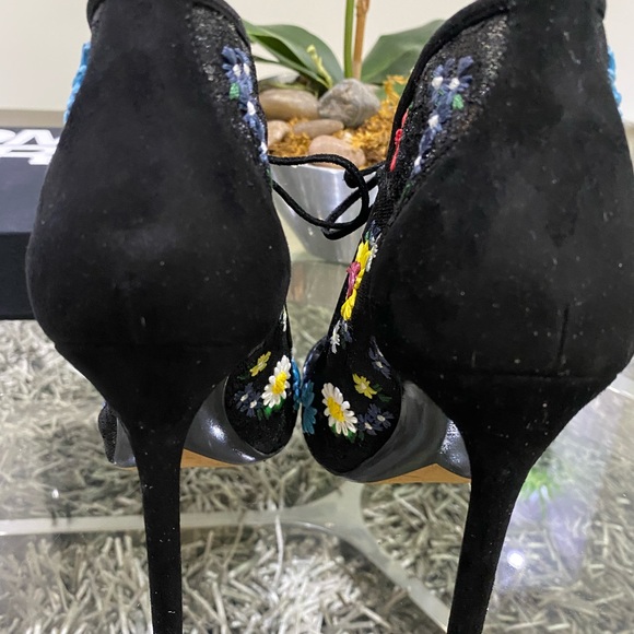 TABITHA SIMMONS Dusty Meadow floral-embroidered - Picture 8 of 14